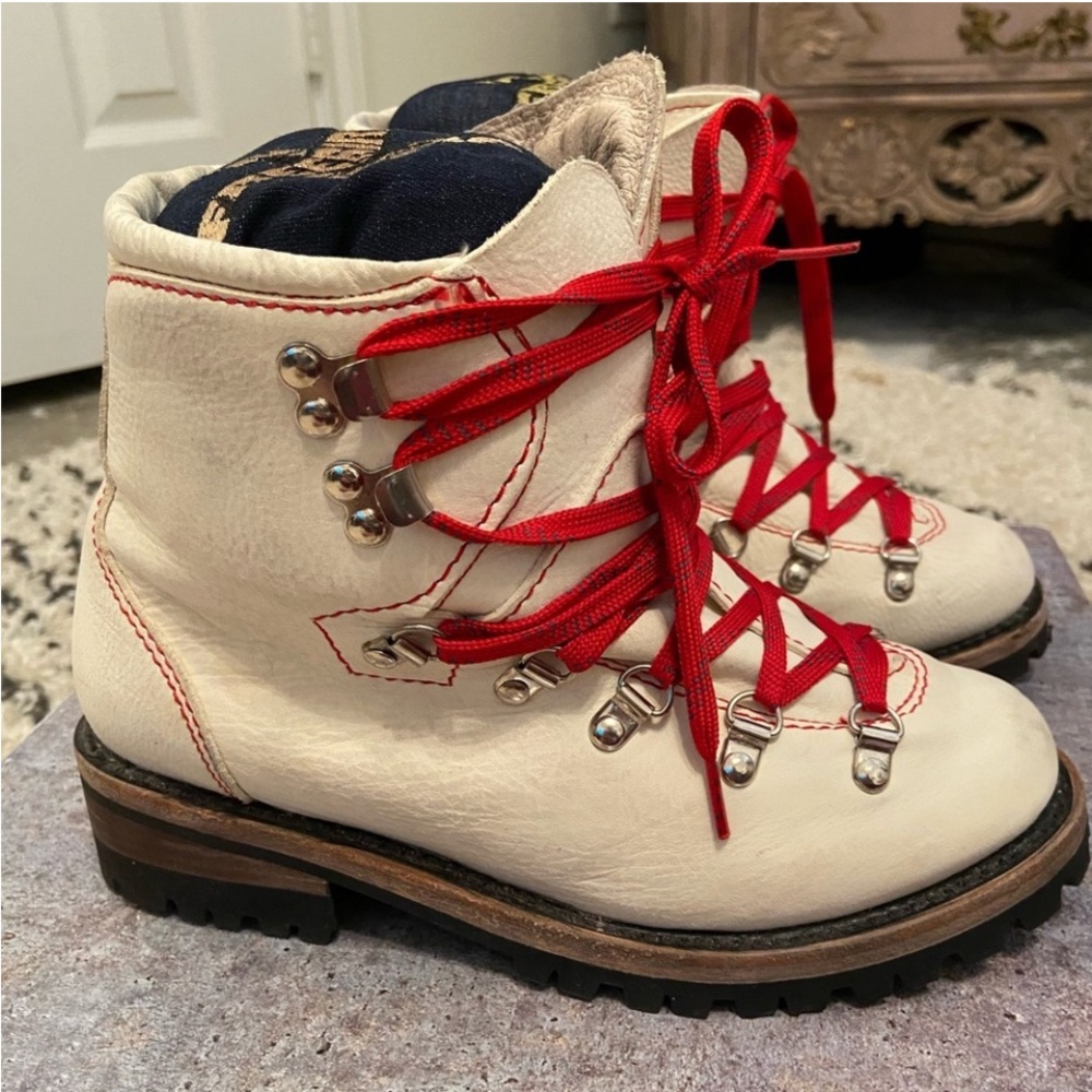❄️🥾RARE Freebird Hikers🥾❄️